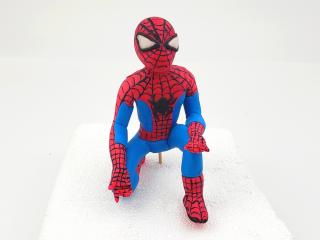 Spiderman - modelovaná jedlá figúrka na tortu