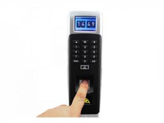 Prístupový systém CF1200, klávesnica, displej, čítačka kariet a prstov, monitorovaním prístupov