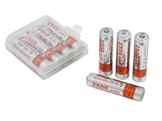 4 x akumulátorové nabíjateľné  batérie R3 AAA 2500 mah aku +obal