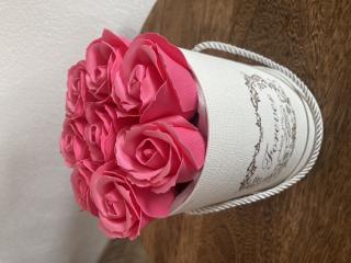 Mydlový Flower box Pink1 (8 ruží)