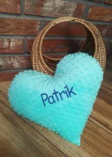 Vankúš minky Srdce s menom Patrik (Minky vankúš zelený)
