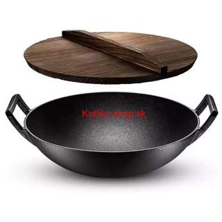 Liatinový čínsky wok 36,5 cm s drevenou pokrievkou (Liatinový čínsky wok, priemer 36,5 cm s drevenou pokrievkou)
