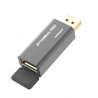 Audioquest JitterBug Full Metal Jacket (USB filter pre zvuk aj dáta. Redukuje hluk ktoré trápia ako dáta, tak elektrické obvody USB portov.)