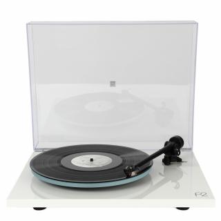 Rega Planar 2 + ND3  Biela (Rega Planar 2 je gramofón vyvinutý spoločne s vyšším modelom Planar 3)