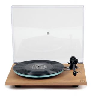 Rega Planar 3  svetlý dub + Nd3 MM (Model gramofónu Rega Planar 3 v prevedení svetlý dub a s prenoskou Nd3 MM)