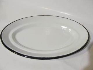 Oválny smaltovaný tanier 30 cm (Biely s čiernym okrajom)