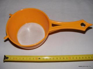 Plast sito 14cm (oranžová)