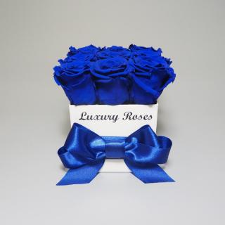 Luxusný hranatý biely box S s trvácnymi modrými ružami