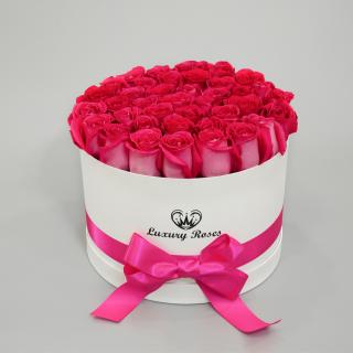 Luxusný okrúhly biely box L so živými ružovými ružami