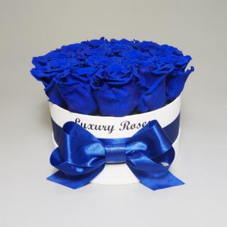Luxusný okrúhly biely box S s trvácnymi modrými ružami