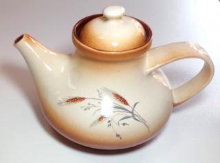 Čajník s klasmi (Keramický čajník)