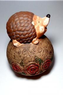Záhradná keramika ježko (Záhradná keramická figúrka)