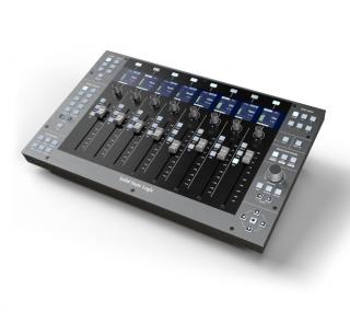 Solid State Logic UF8 (DAW kontroler)