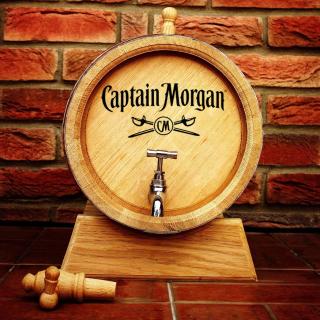 Ručne vyrobený drevený sud z dubu Captain Morgan s kohútikom a podstavcom