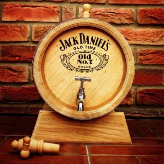 Ručne vyrobený drevený sud z dubu Jack Daniels s kohútikom a podstavcom