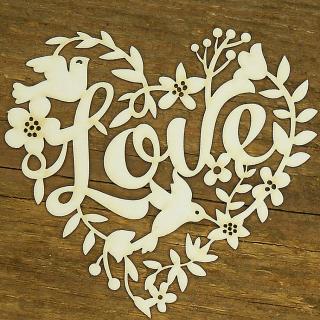 Drevené dekoračné srdce Love – ornament