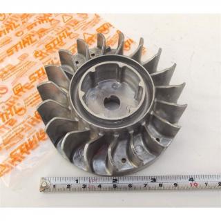 ND STIHL Zotrvačník MS 270, MS 280, 1133 400 1204 (40e) (Originál, reg40e)