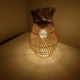 RATANOVÝ SOLÁRNY LAMPÁŠ (NATURAL)