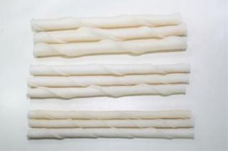 Pamlsok Salač Tyč biela točená 12 cm x 9-10 mm, 100 ks