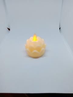 Dekoratívna sviečka s imitáciou plameňa