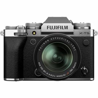 Fujifilm X-T5 + Fujinon XF 18-55mm f/2.8-4 R LM O.I.S., strieborný