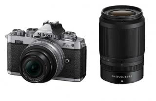 Nikon Z fc + 16-50mm + f/3,5-6,3 DX VR + 50-250mm f/4,5-6,3 DX VR
