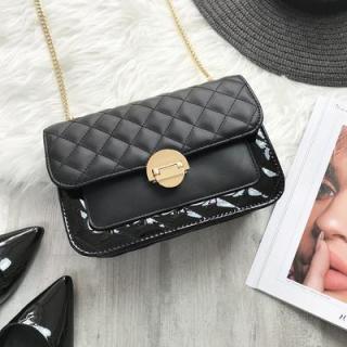 Crossbody kabelka čierna prešívaná MONNARI X419