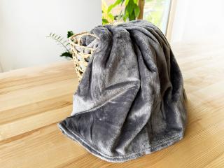 Mikroplyšová deka - sivá
