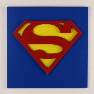 3D drevená dekorácia znak Superman 30 x 30 cm