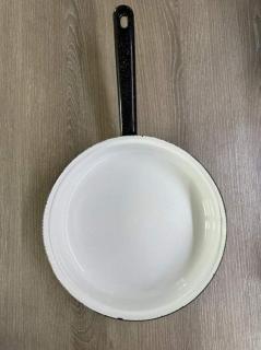 Smaltovaná panvica Beryl 20 cm čierna
