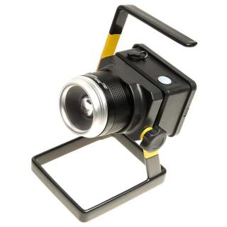 Led reflektor XML-L2 Outdoor (Prenosná LED lampa Zoom 30W 2400LM)