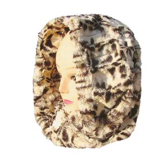 Nákrčník dámsky s krátkym vlasom (zimný šál a čiapka kožušinového vzhľadu)