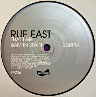 12  Rue East ‎– That Time Remix (Na desce pouze jemné vlásenky, pěkný stav. Obal taky v dobrém stavu.)