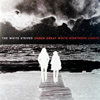 2xLP The White Stripes ‎– Under Great White Northern Lights (Na deskách několik jemných vlásenek. Rozevírací obal s parádními fotkami uvnitř v perfektním stavu.)