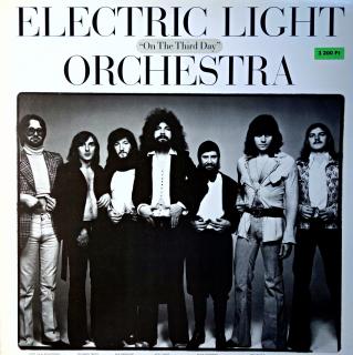 LP Electric Light Orchestra ‎– On The Third Day (Na desce pouze velmi jemné vlásenky. Obal v bezvadném stavu.)