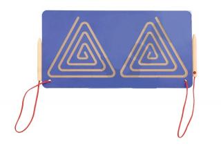 Tabuľka na cvičenie oboch rúk trojuholníky