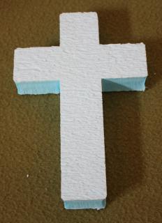 Kríž z polystyrénu