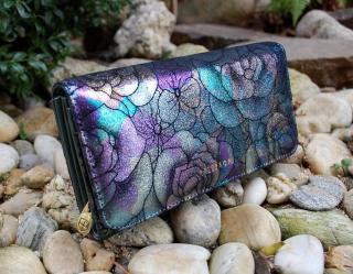 Dámska peňaženka farebná s kvetmi a leskom PETERSON