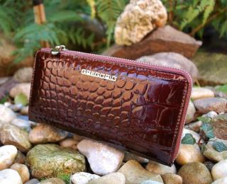 Dámska peňaženka hnedá koža lakovaná na zips GREGORIO