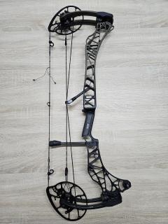 Mathews Lift 29.5  / RH 70# 28,5  / Green Ambush  Fade to Black - použitý