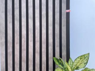 Akustický lamelový panel MDF-647- tmavosivý bez drevených žíl-60x280 cm