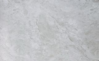Mramorový nástenný panel z PVC v krémovej farbe s jemnou, oblačnou textúrou, 0699-120x280 cm