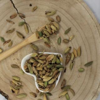 Kardamóm obyčajný - plod celý - Elettaria cardamomum - Fructus cardamomi 1000 g