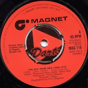 vinyl 7 SP DARTS - The Boy From New York City
