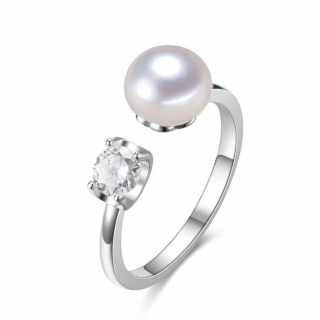 OLIVIE Strieborný prsteň perla BUTTON 7608
