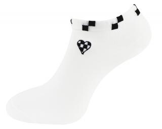 Dámske členkové ponožky NDX9686 s ozdobným lemom a srdiečkom - bielej farby 9001582-3 Veľkosť ponožiek: 35-38