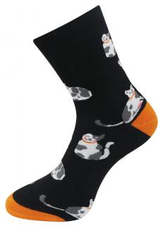 Dámske froté ponožky s potlačou čiernobielej mačky NV8865, čiernej farby 9001499 Veľkosť ponožiek: 35-38