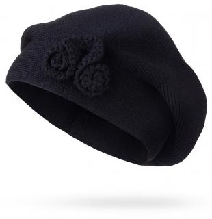 Dámsky pletený baret s kvetinou, čiernej farby 7100221-1