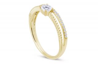 Pozlátený dámsky prsteň 14k zlatom, dvojitý ozdobený pásom zirkónov 4000340 Veľkosť prsteňa - obvod: 53 mm