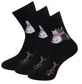Zvýhodnený set 3 párov ponožiek s potlačou mačiek - čiernej farby A9 Veľkosť ponožiek: 35-38
